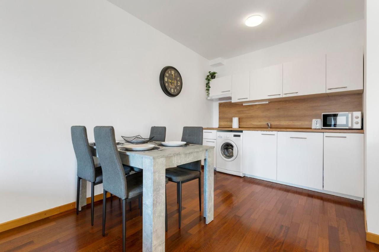 Urban Elegance Retreat Apartment Bratislava Luaran gambar
